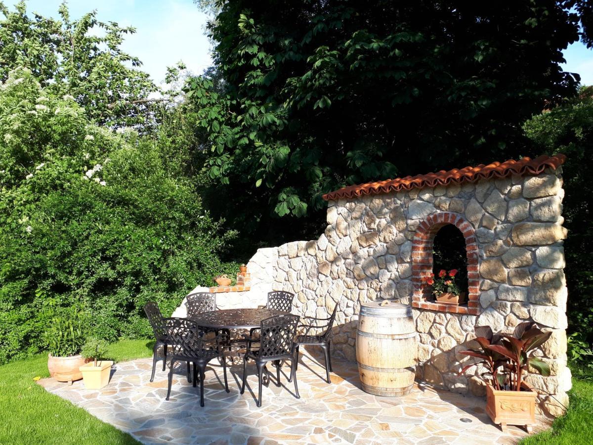 Pension Am Weinberg Bed & Breakfast Mainstockheim Exterior foto